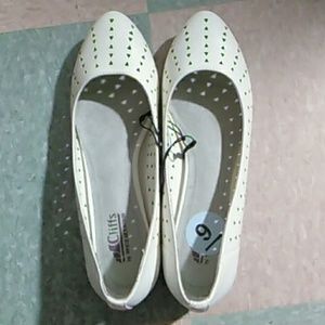 White Flat Heel Shoes